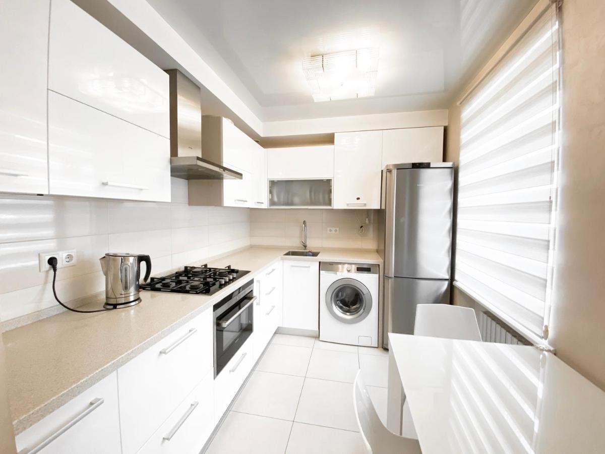 2-Bedroom Apartment Most City Area, Ekaterynoslav Square Dnipro Eksteriør bilde