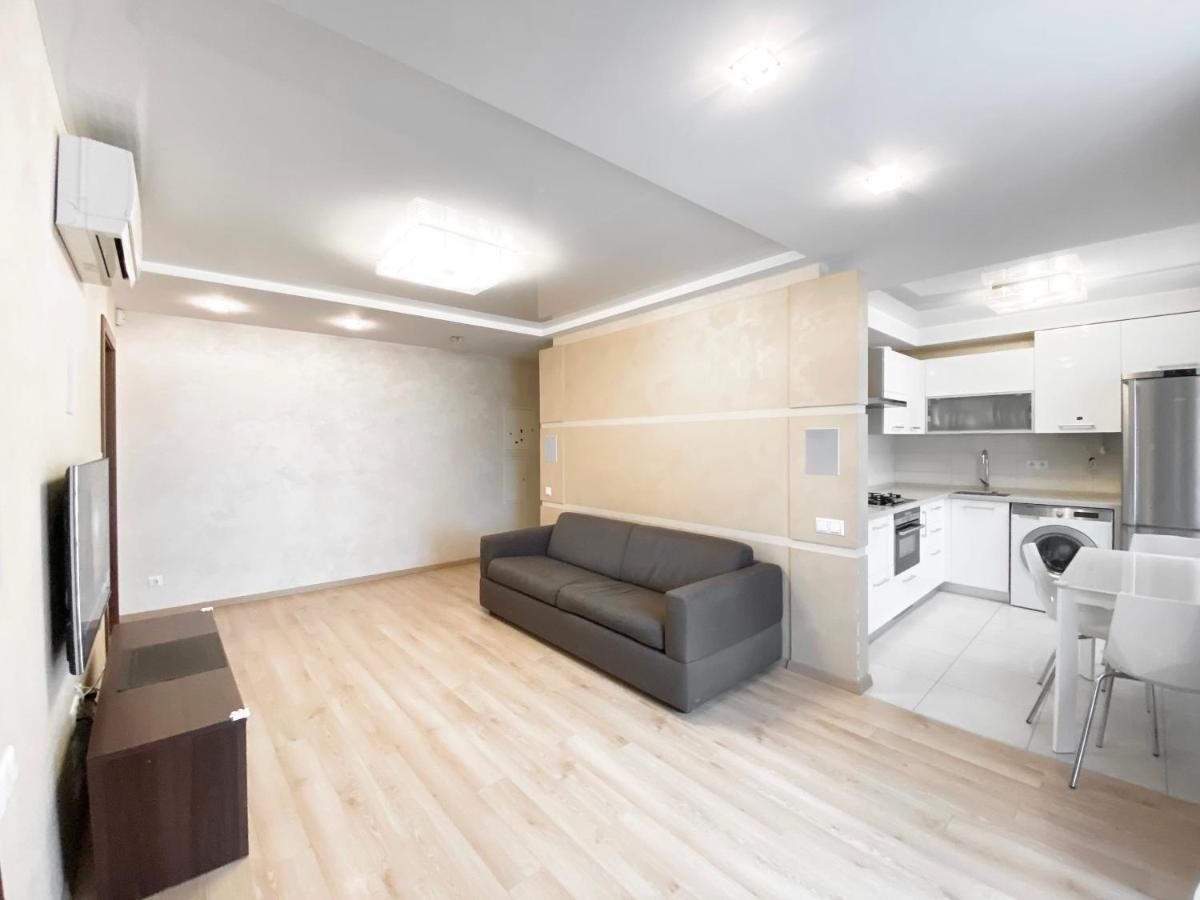 2-Bedroom Apartment Most City Area, Ekaterynoslav Square Dnipro Eksteriør bilde