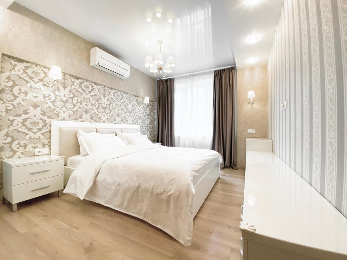 2-Bedroom Apartment Most City Area, Ekaterynoslav Square Dnipro Eksteriør bilde