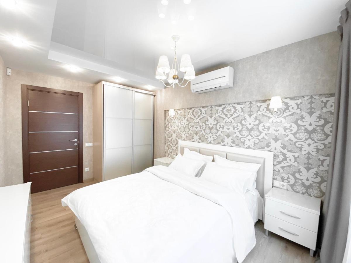 2-Bedroom Apartment Most City Area, Ekaterynoslav Square Dnipro Eksteriør bilde